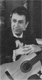 Гитарист Эдуард Бадалян